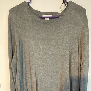 Gray long sleeved sweater